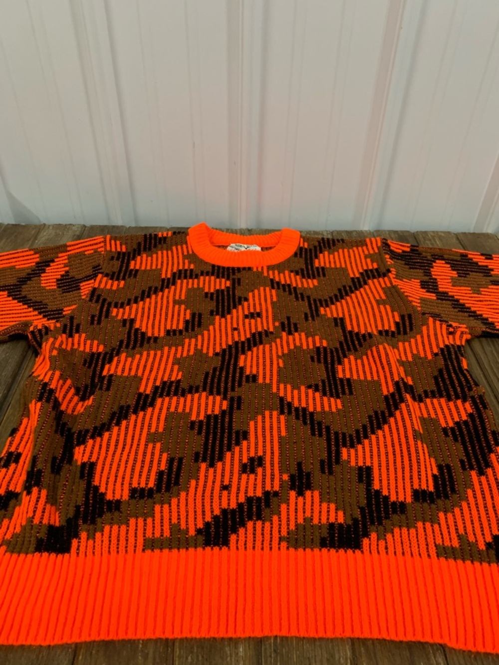 Vintage Duck Bay Men's Orange Camouflage Crewneck Sweater